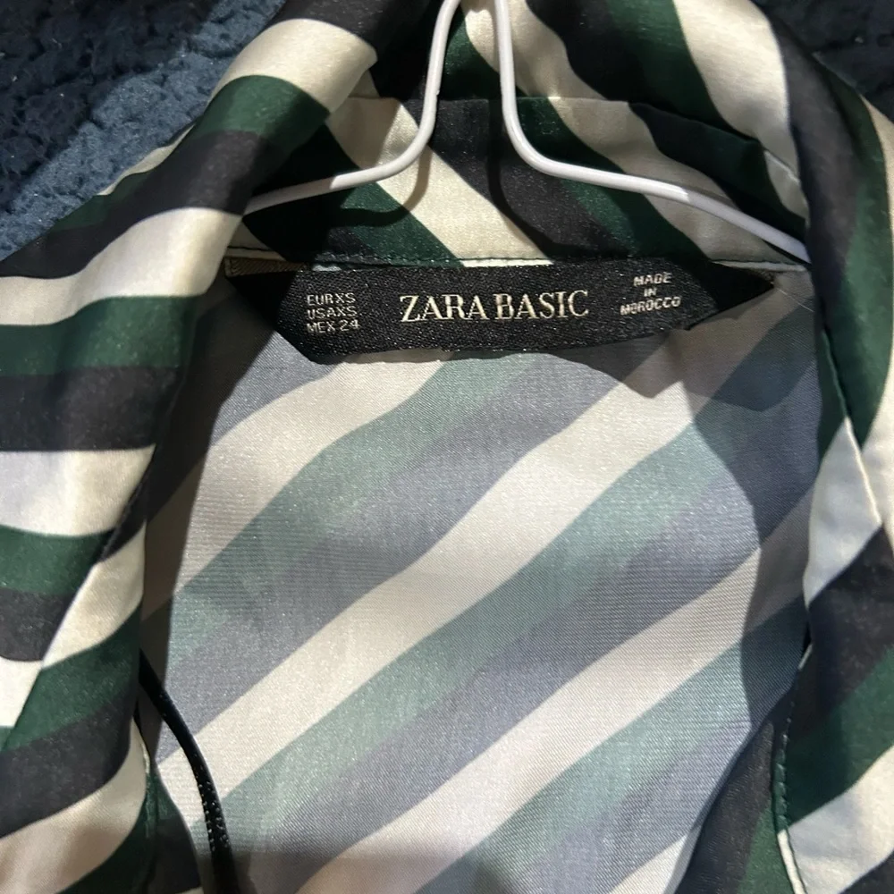 Zara Basics Blouse/dress. Vertical stripes color green navy blue/black and Beige - Picture 4 of 8